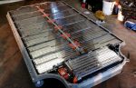 A Tesla felszív minden lítium-akkumulátort